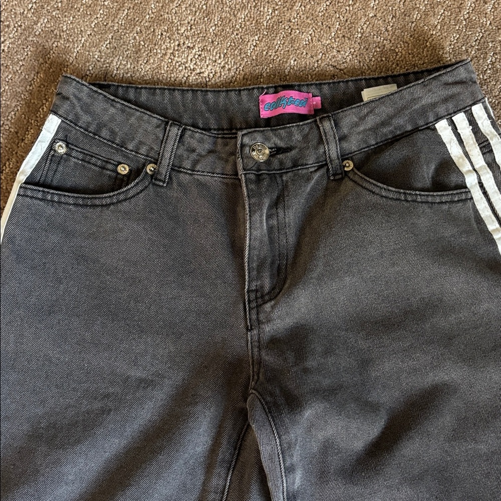 Edikted Jeans - Picture 2 of 10